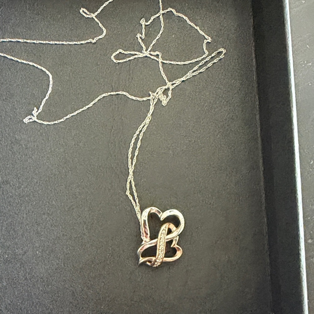 Heart pendant necklace from Jared
